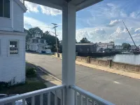 Waterfront 2 Bedroom Unit