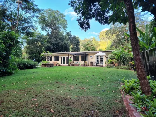 Unique, private and central - Bungalows