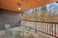 Family-friendly Manito Park home.  Close to downtown, hospitals & colleges.