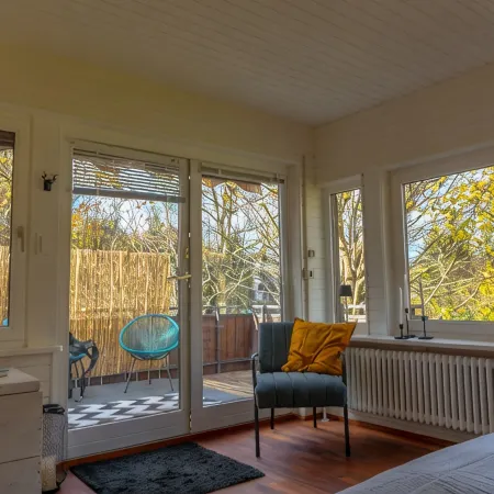 Quiet 2 room garden loft with terrace