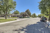 4BD - Hot Tub, BBQ, Games - 10 Mins to Olde Town