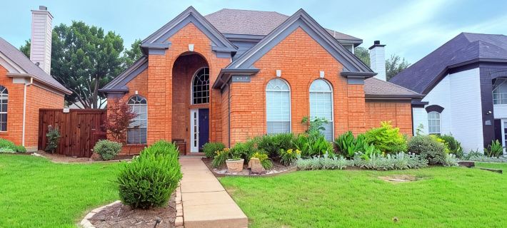 Frisco Resort Style Home with Spa Hotels in Frisco