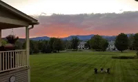 Brass Lantern Inn - Mountain view