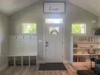 Modern, pet-friendly stay centrally located, minutes to everything in Bend! - Holiday bungalows