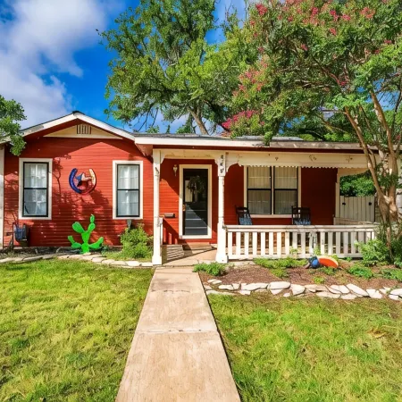 Ava and Weston Combo House