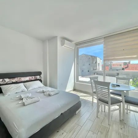 Bucanero Apartments