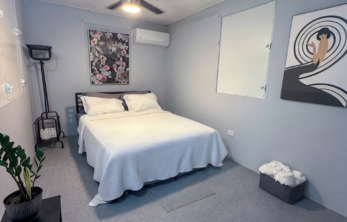 Cozy 2-bedroom apartment in the heart of Bayamón with WiFi & AC