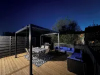 Castle in Bowman*Close to Port Darlington*Whole House*Arcade*King Bed*Backyard*