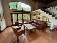 "Bees & Birds" Cottage for 2 people, spacious, open, bright, green setting