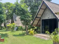 Cashewnut Tree Resort Hotels near Tiger Cave