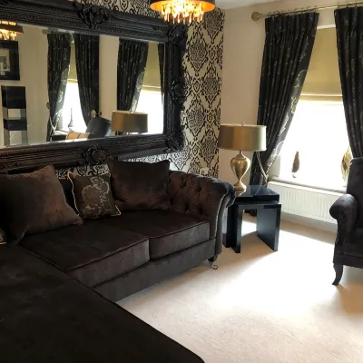 Charming & Stylish Home-Heeley, Heart of Sheffield, England/UK Отели рядом с достопримечательностью «Конференц-центр Cutlers' Hall»