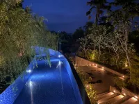 Jamboo Kingdom Hotel & Resort - Pools