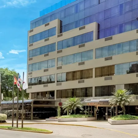 Roosevelt Hotel & Suites