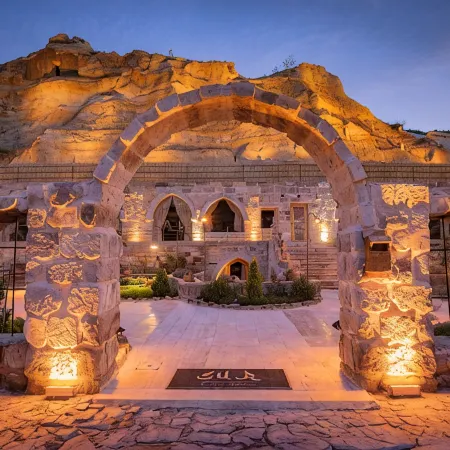 Sur Cave Hotel
