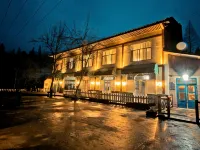 Emeishan Linggongli Lingdian Chinese Inn