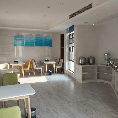 Fuyana Garden Hotel (Lu'an Station Branch)