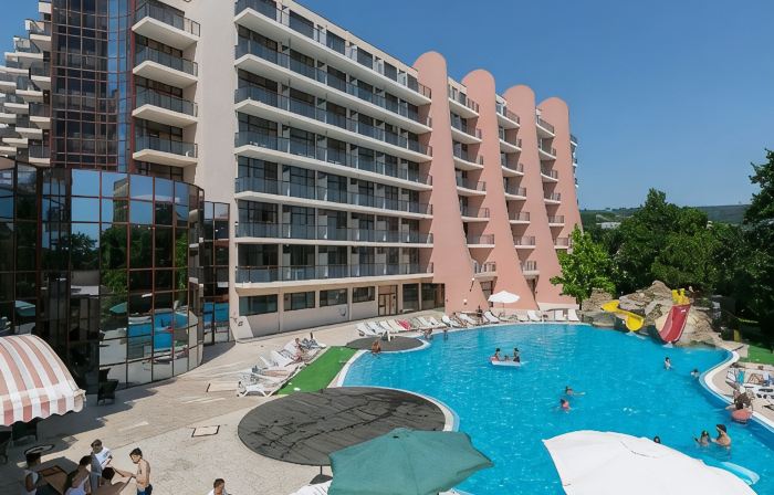 Apollo Spa Resort - All-Inclusive , Indoor & Outdoor Pools & Individual AC in Every Room