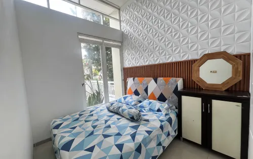 Villa Poermira 2 Batu - Two Bedroom - balcony
