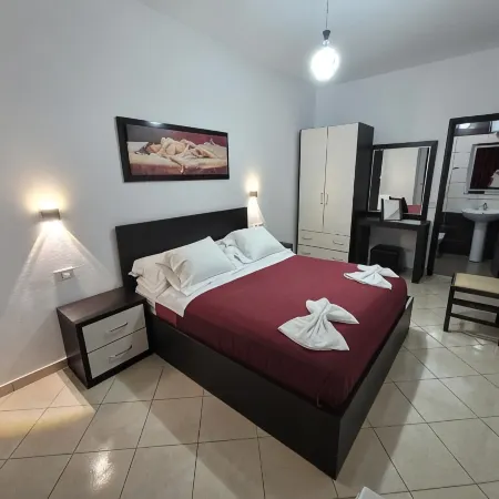 Haris Hotel