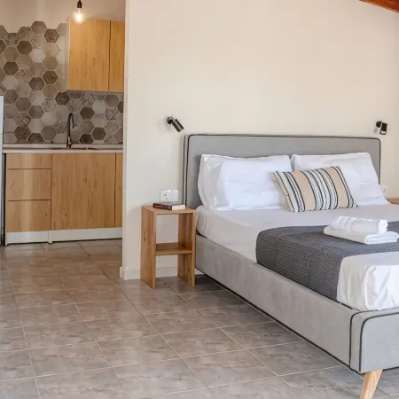 Eos Skiathos