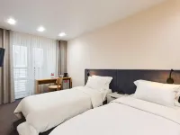 AZIMUT City Hotel Tyumen Hotels in Gorod Tyumen'