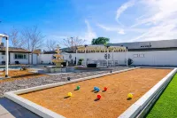 Desert House in Joshua Tree/Yucca Valley with Pool & Hot Tub - Homestays