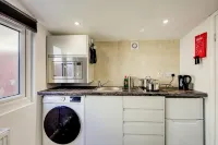 Cosy Luxury studio cabin centrally located in Crayford, Greater london. - Wifi