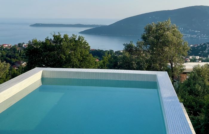Dreamlike stone house by the sea: luxury with infinity pool and panoramic views