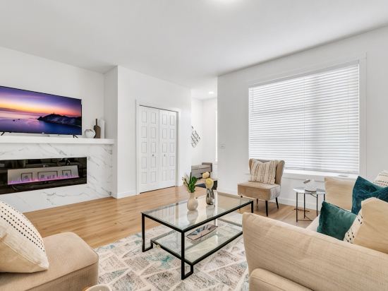 Your Happy Place | Family-Friendly 3Br Home in Seton, Calgary SE w/ Fast Wifi