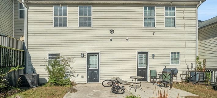 4-bedroom townhome in marvelous Conyers with WiFi, AC Hotels in Conyers