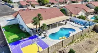 The Oasis Arizona Basketball Court, pool, mini-put, Arcades! - Private Pools