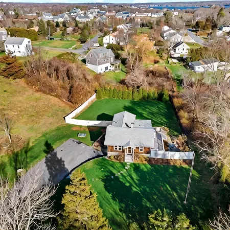 The Succotash Sanctuary  - 0.75 Miles to East Matunuck State Beach