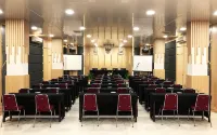 Grand Sari Hotel