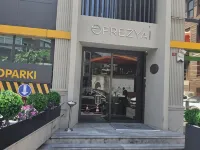 فريزيا فاميلي هوتل Hotels near رصيف ميناء الحريم