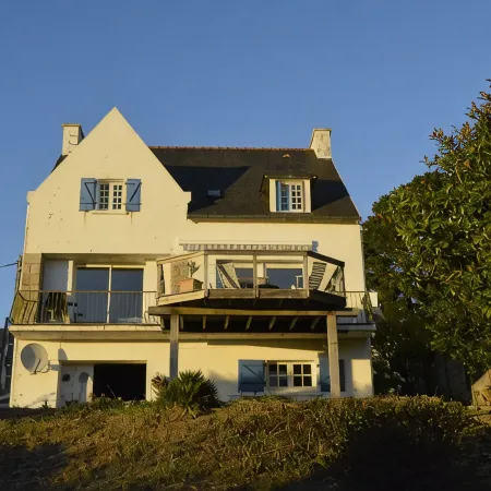 Magnificent Panoramic View of Douarnenez Bay, sleeps 8