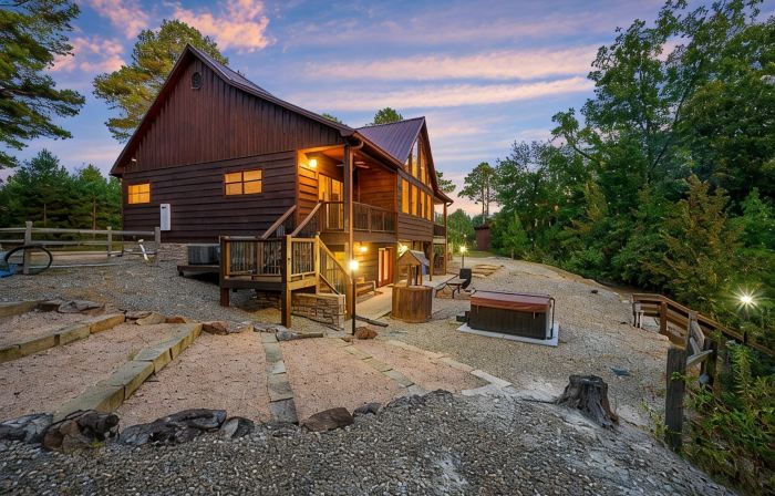 Waterfront On The Mt. Fork River, Fox Island Is Totally Secluded and Private!
