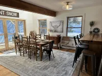 Stunning Single Family 4 BR 4 Bath Home in Kingswood - 4 estrellas