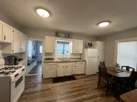 The House on East Main: 5 mins to downtown and 5 mins to SFA University