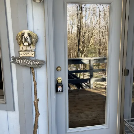 Unique Round House on Beech Mtn -Ski, Hike, Golf, Fish-Near Wineries & Parkway