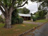 Beerwah House, 3Bedroom , swimming pool, near Australia Zoo, Sunshine Coast - 民宿