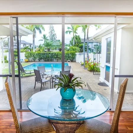 Luxury Home, A/C, Heated Pool, Gourmet Kitchen, 4BR 6 Bath, 3 Master Suites.