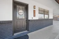 Perfect for Large Group  5BD+3BA Free Parking - บังกะโล