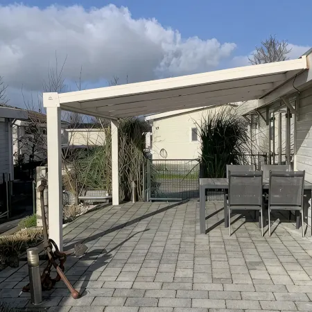 Chalet Sundowner Only 450 Meters to the Beach, Garden with 1 m Fence!