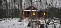 Cozy Cabin on 11 acres w/ Lake&Mtn Views. wifi, great cell svc moderated AC.