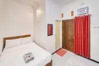 Homestay Syariah Cahaya Panca Arga near Grand Artos Mall Mitra RedDoorz - Wifi