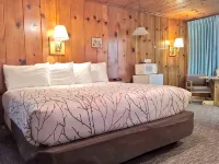Park Motel and Cabins - parking
