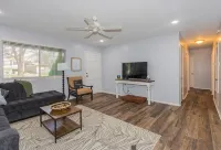 Cheerful 3 BR 1.5 BA Home in Great Neighborhood! Recently Renovated! - Wifi