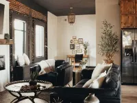 The McKinzie Penthouse! newly renovated 2-King bedroom / 2-bathroom. Hotels in Grayson County