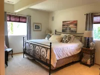 Pinnacle Perch, 5 Min Walk to Lake Whatcom. Golf, Pool, Trails, Biking and View - 발코니