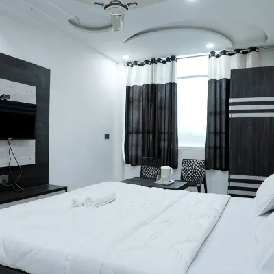 โรงแรมบลูเบอร์รี อัครา โรงแรมใกล้สุสานมาริอัม